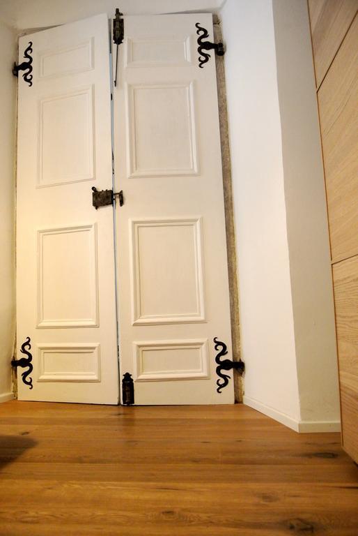 Althamer Palace Apartments Arco Luaran gambar