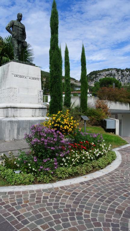 Althamer Palace Apartments Arco Luaran gambar